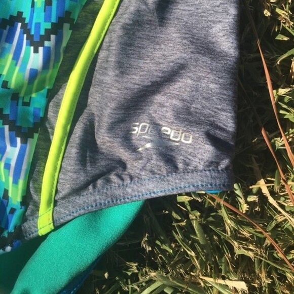 Size 16 Speedo Swimming Sports Exercise One-Piece - Picture 2 of 8